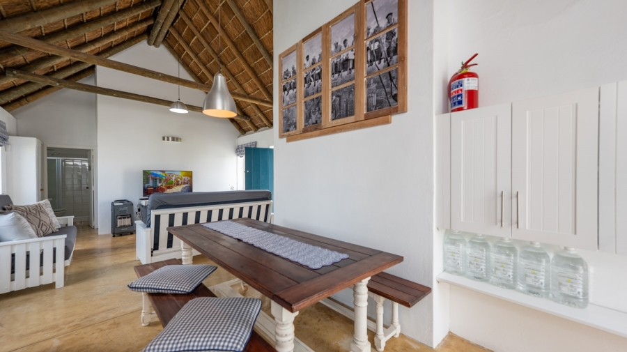 To Let 3 Bedroom Property for Rent in Struisbaai Western Cape